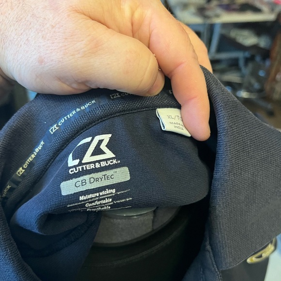 Georgia Tech Polo by Cutter and Buck size XL - Picture 2 of 2